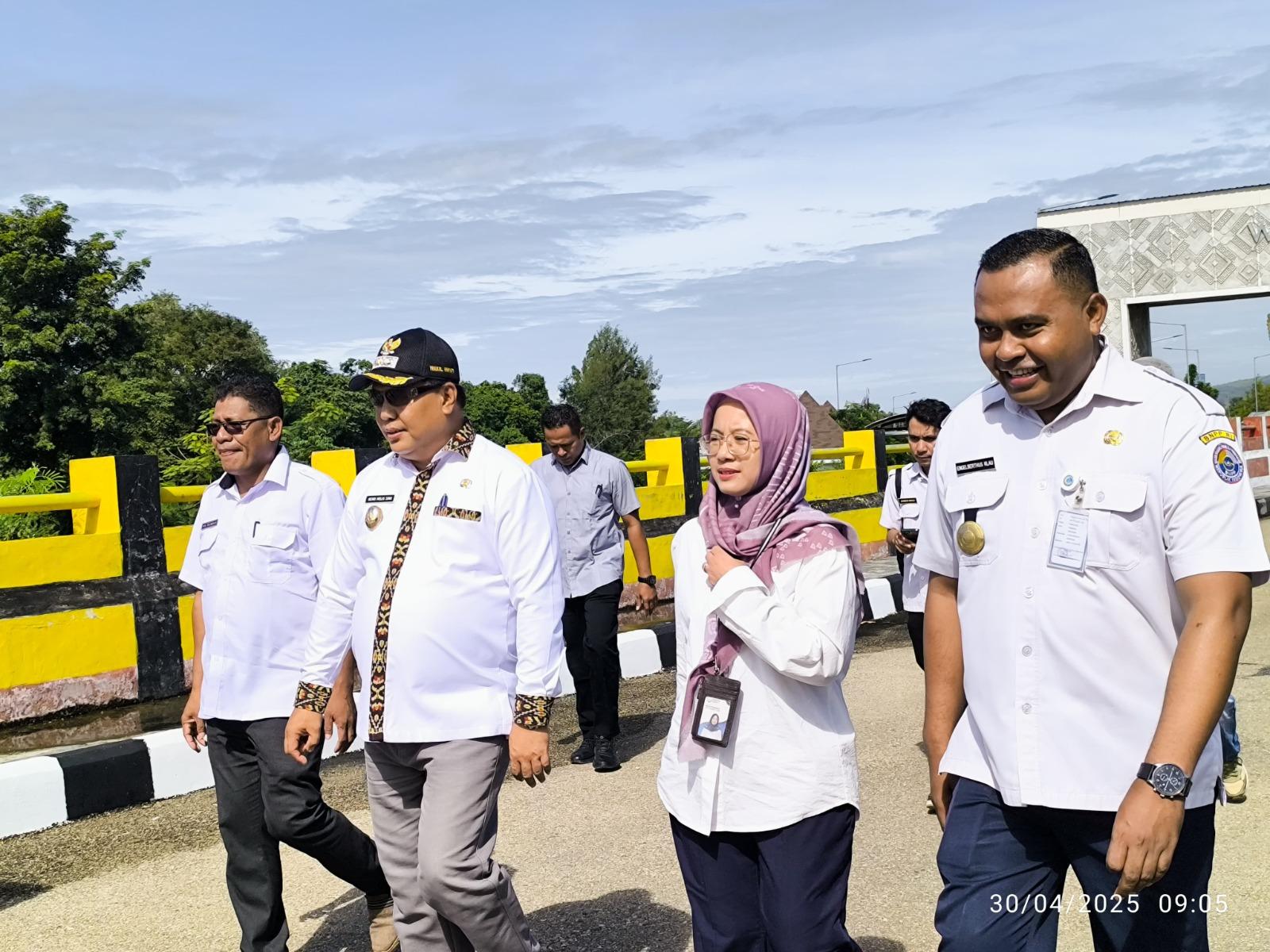 Wakil Bupati Malaka dan Direktur Sumber Daya Kelautan Kunjungi PLBN Motamasin, Apresiasi Keindahan dan Kemegahan Bangunan