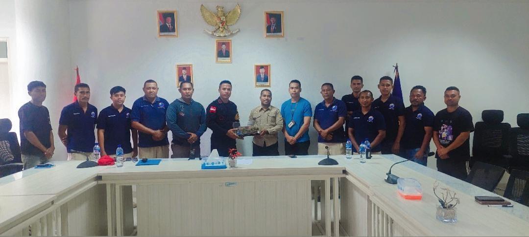 Pegawai PLBN Wini Dilatih Perangkat Radio untuk Tingkatkan Kompetensi Komunikasi