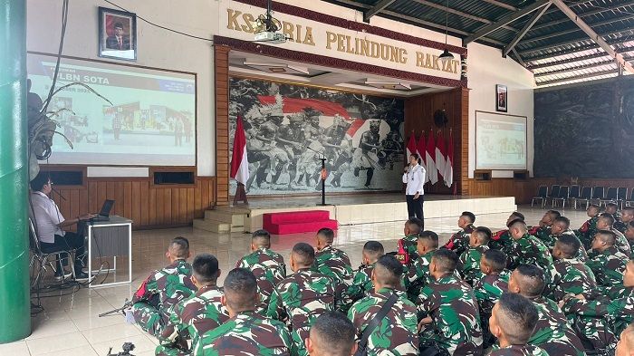 ﻿PLBN Sota Fasilitasi Pembekalan Pengawasan Perbatasan oleh Satgas Pamtas Yonif 312/Kala Hitam