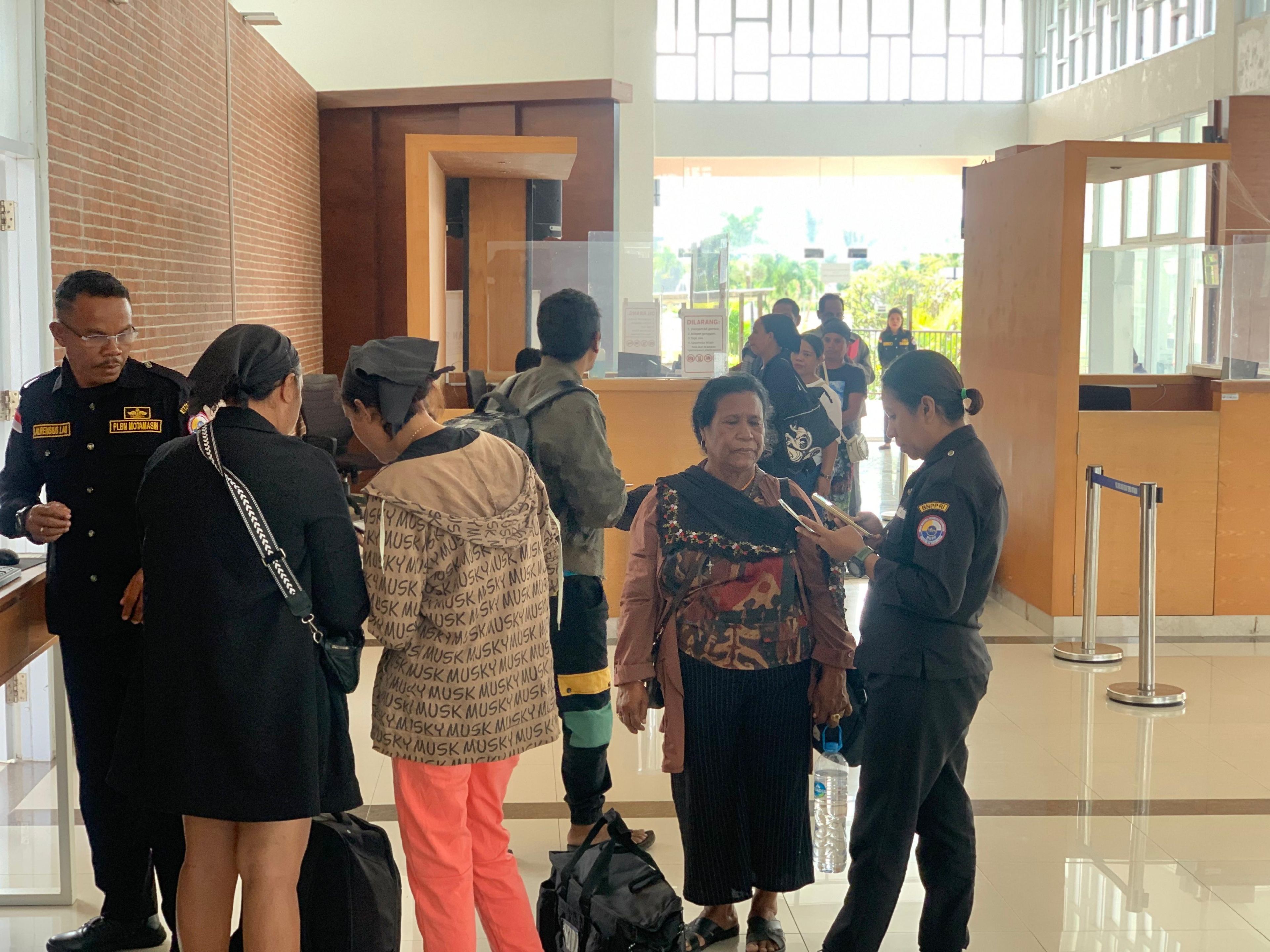 PLBN Motamasin Tambah Jam Layanan, Pelintas Batas Beri Apresiasi