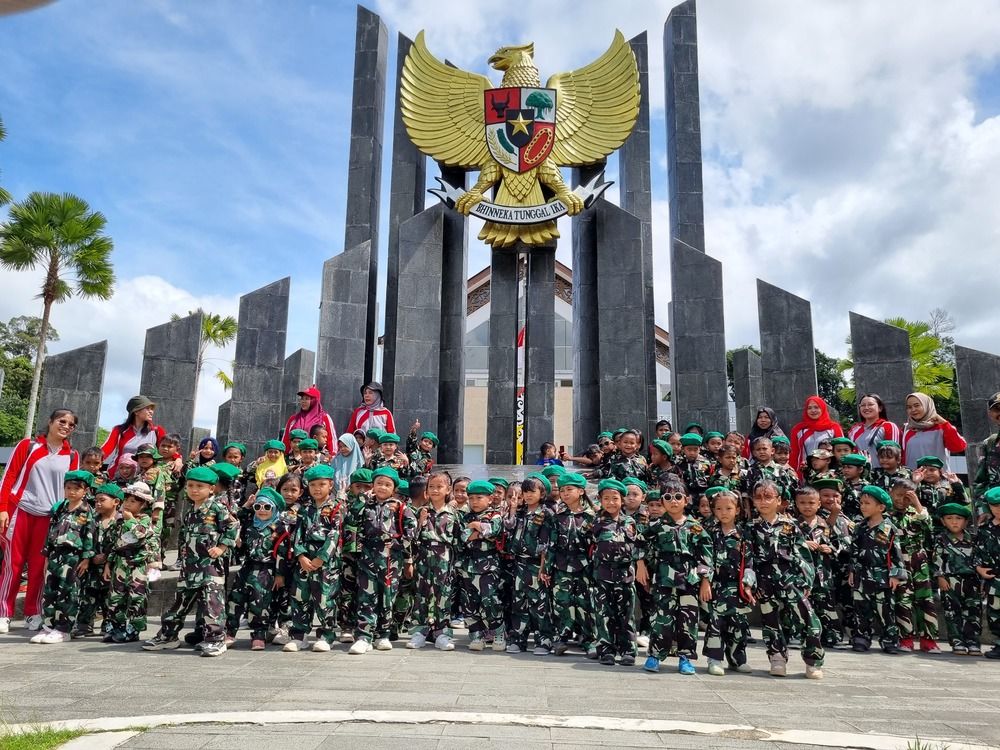 Mengenal Perbatasan Sejak Dini, Ratusan Anak TK Antusias Kunjungi PLBN Entikong