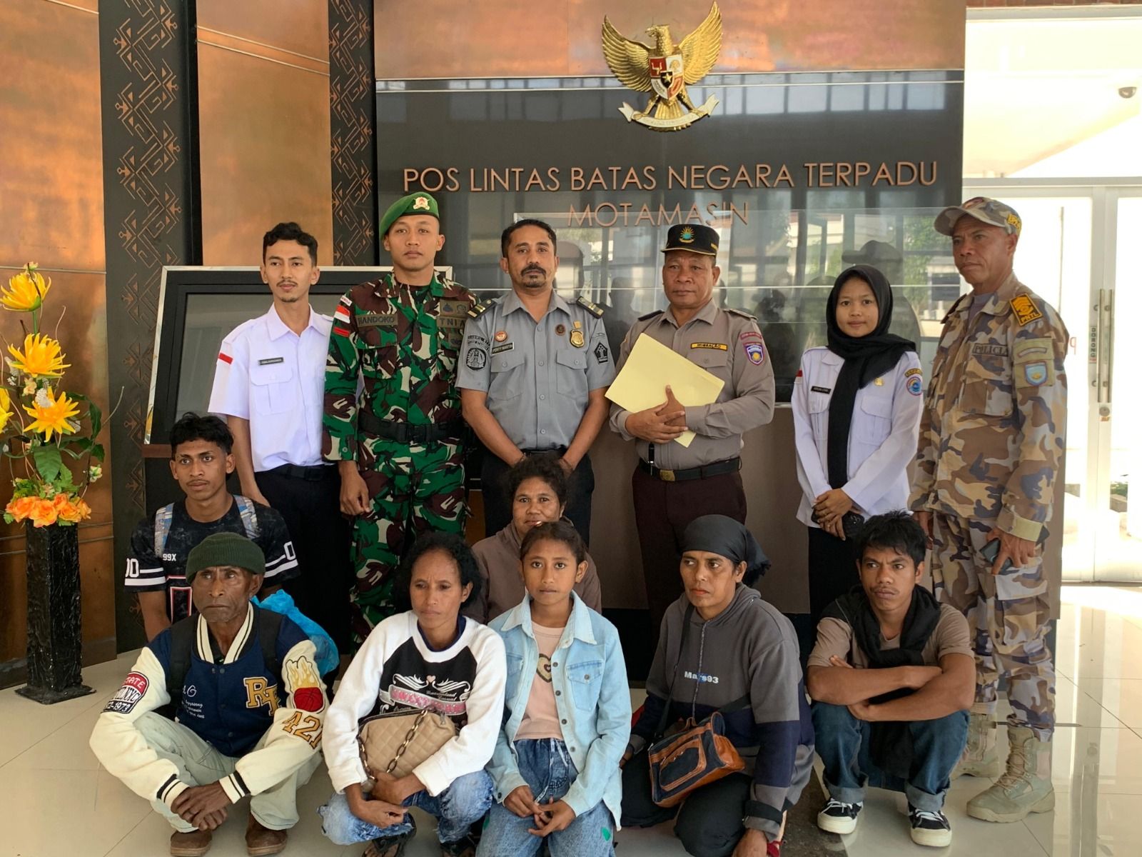 PLBN Motamasin Fasilitasi Pemulangan Tujuh WNI yang Menyebrang Ilegal untuk Hadiri Acara Adat