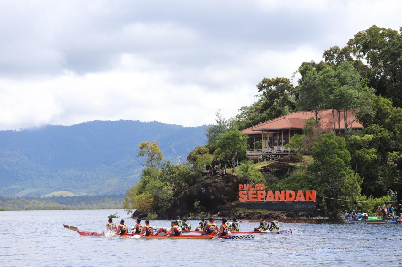 Jelajah Destinasi Wisata Populer Dekat dari PLBN Badau