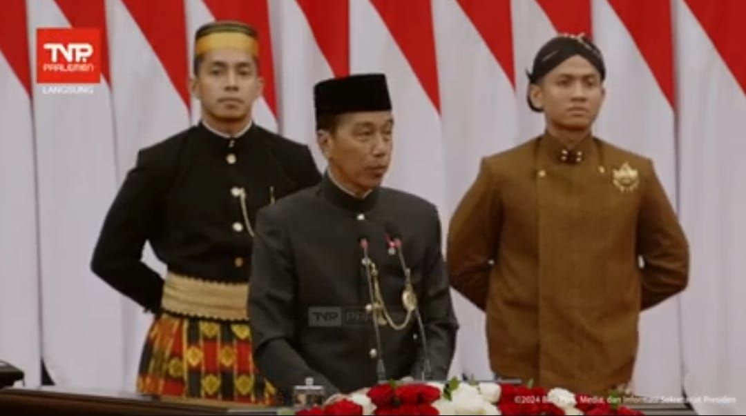 Presiden Jokowi Sampaikan Capaian Pembangunan 10 Tahun: Membangun Fondasi Indonesiasentris dari Pinggiran hingga Daerah Terluar 