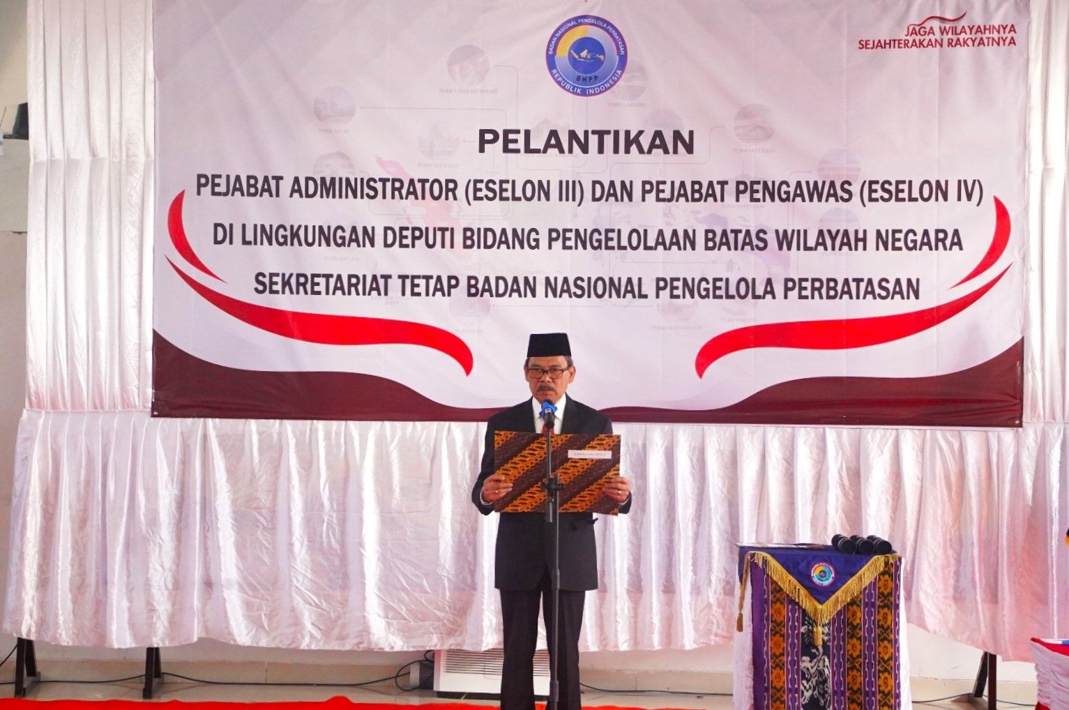 Tingkatkan Kinerja Pengelolaan, BNPP Lantik Pejabat PLBN Se-NTT