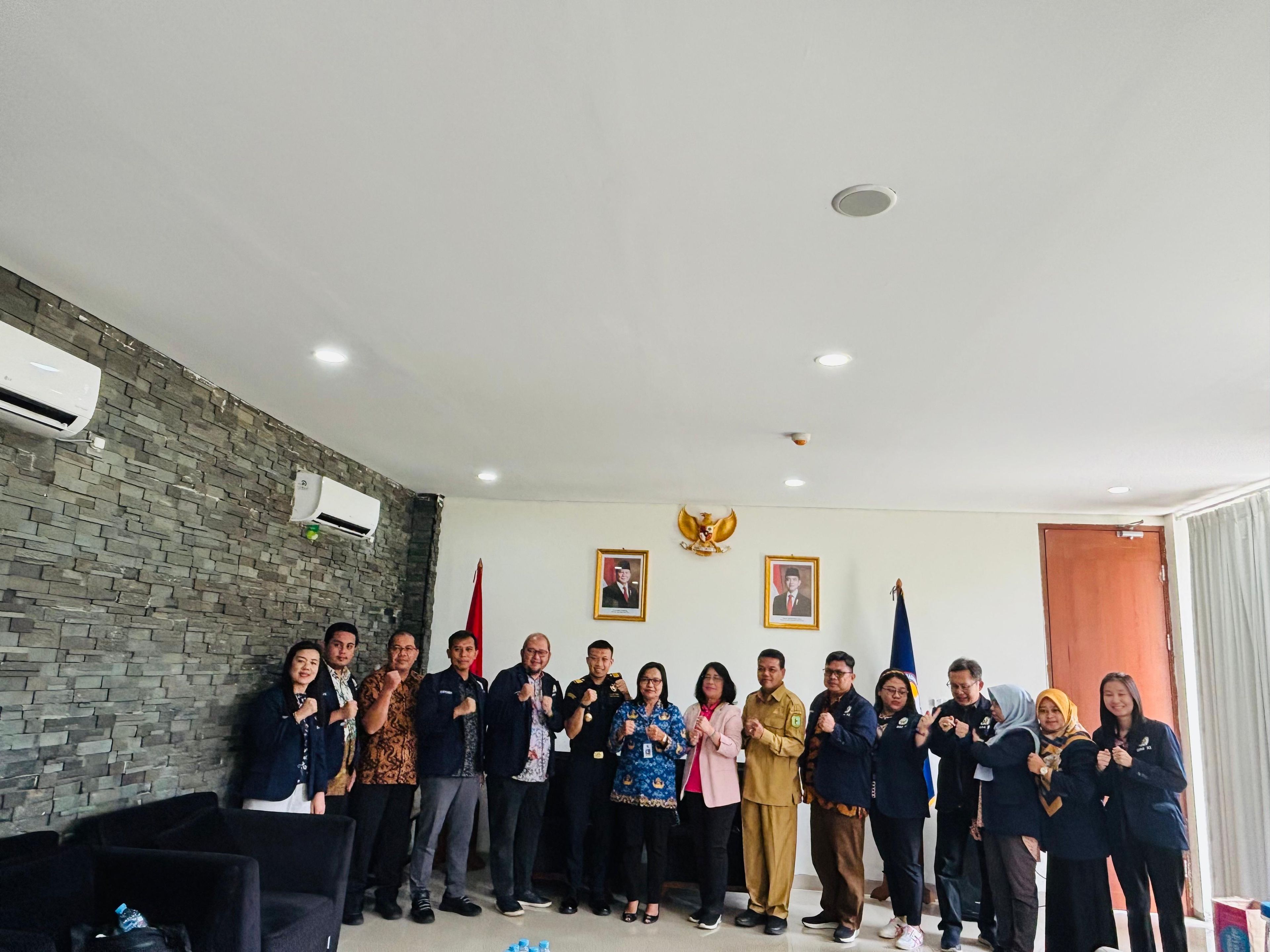PLBN Jagoi Babang Terima Kunjungan Doktoral Tanjungpura untuk Perkuat Ekspor UMKM