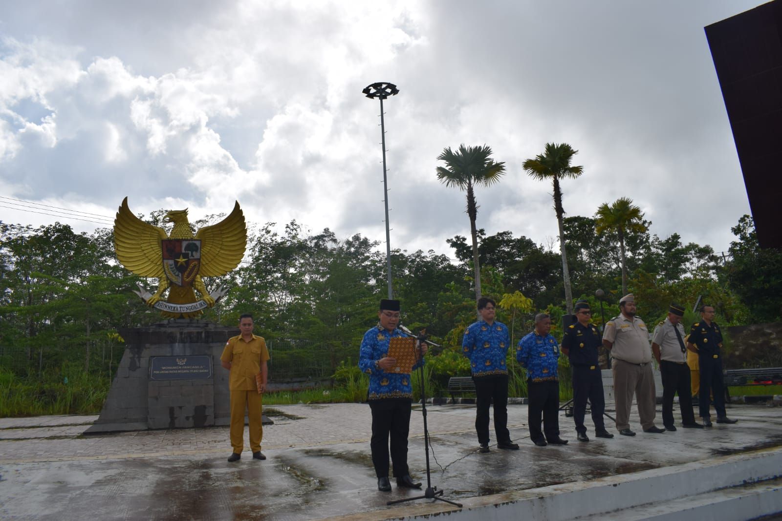 Momen Harlah Pancasila di PLBN Badau: Tradisi Gawai Dayak Jadi Bentuk Persatuan Bangsa