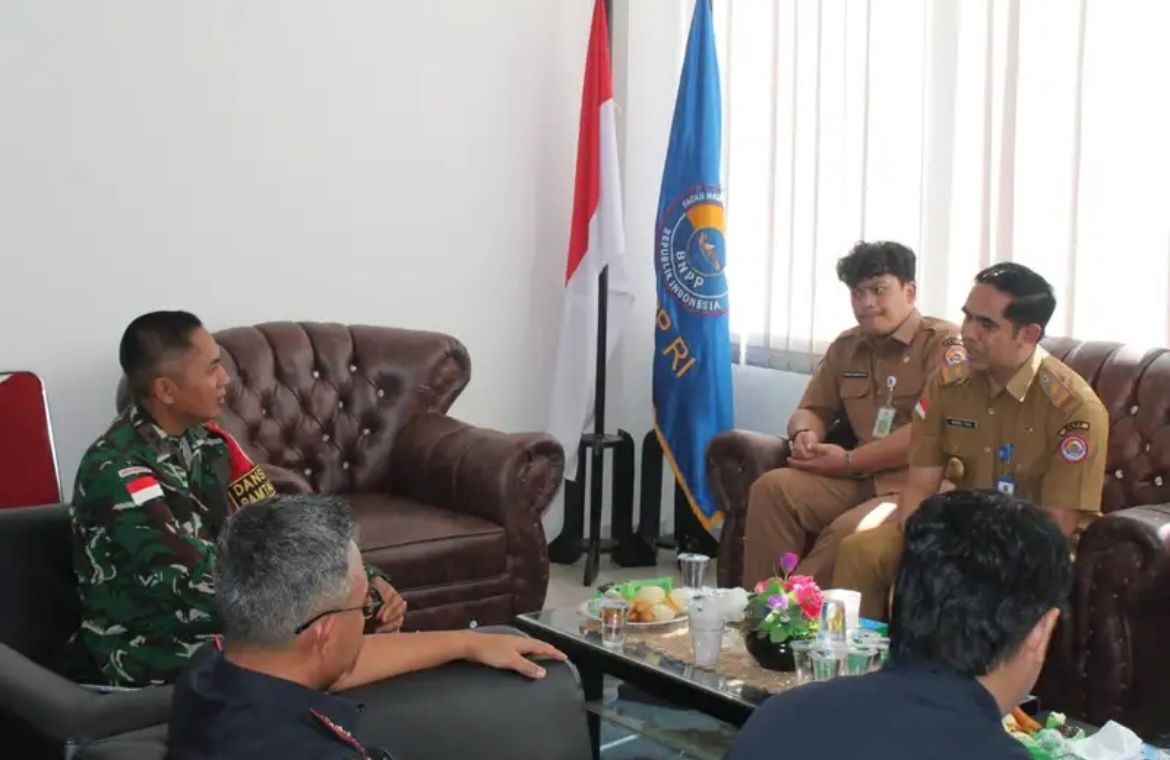 PLBN Badau dan Satgas Pamtas Yonkav 3/AC Perkuat Kolaborasi Keamanan di Perbatasan RI-Malaysia