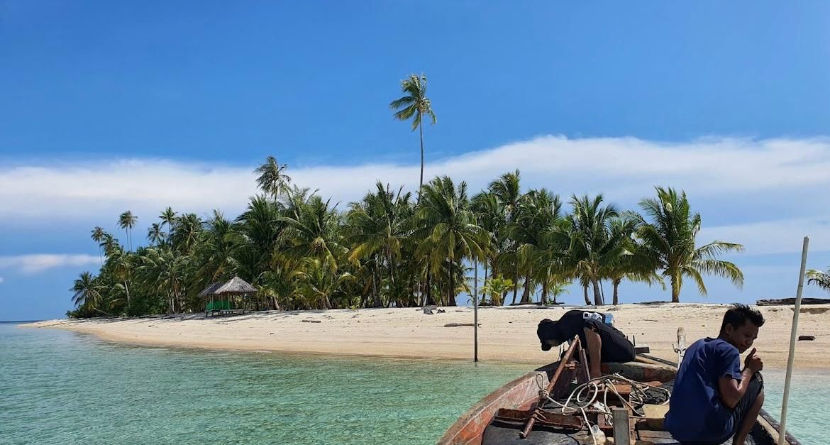 Pulau Serasan, Surga Wisata Bahari yang Tersembunyi di Perbatasan Negara