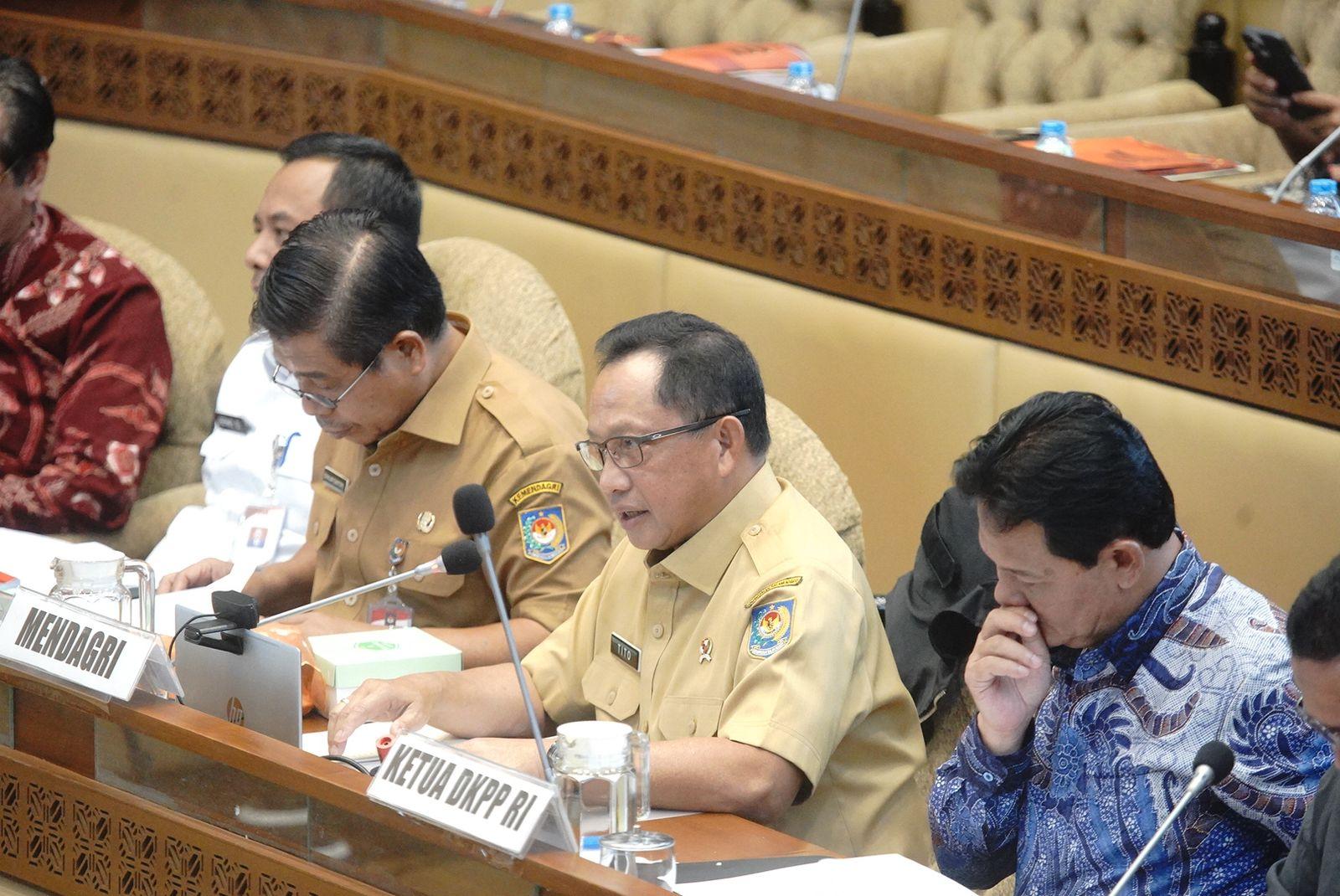 Menteri Tito Sampaikan 4 Proyek Prioritas Nasional BNPP Tahun 2023 di Parlemen Senayan